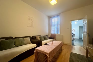 2 bed flat, Helmsley Road, Sandyford, Newcastle, NE21RE - Image 1